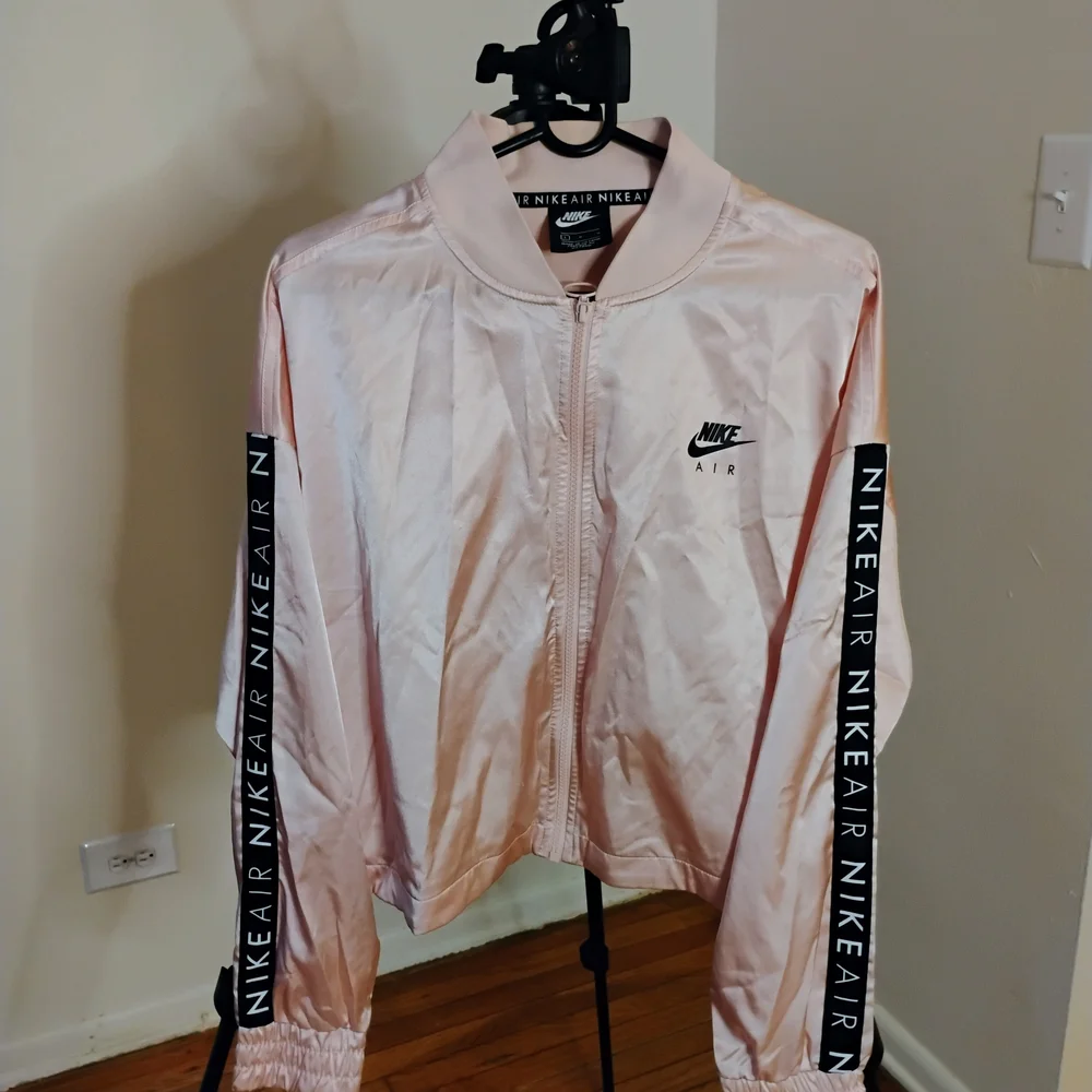 Nike Women's Light Pink Bomber Jacket - Picture 1 of 3